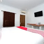 Oyo 1706 Hotel H&W Solo